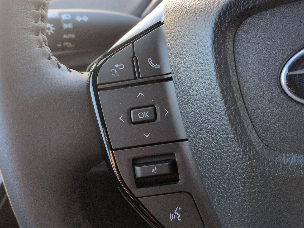 Thumbnail: 2026 Subaru Solterra - 25