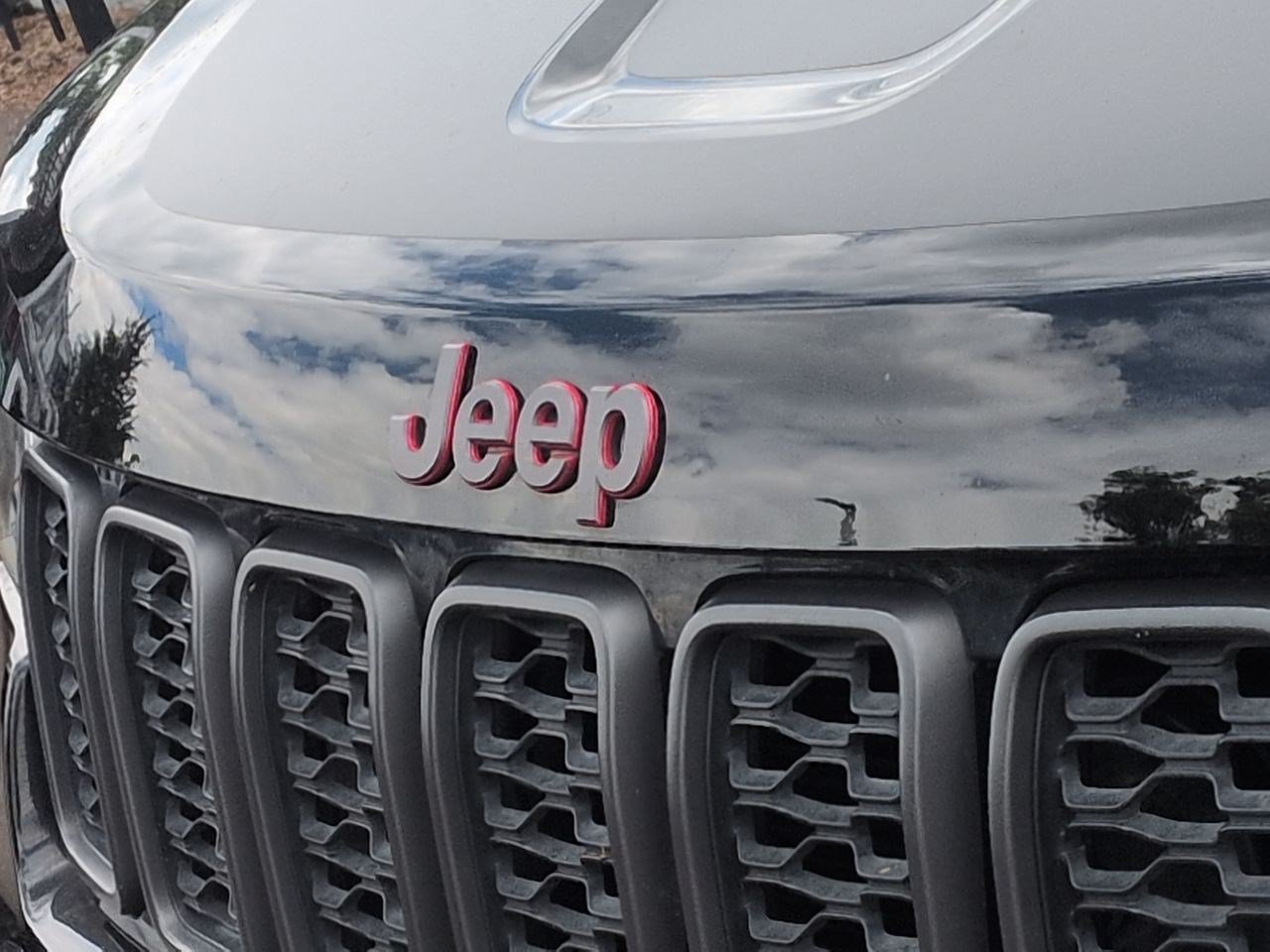 Thumbnail: 2021 Jeep Grand Cherokee - 12