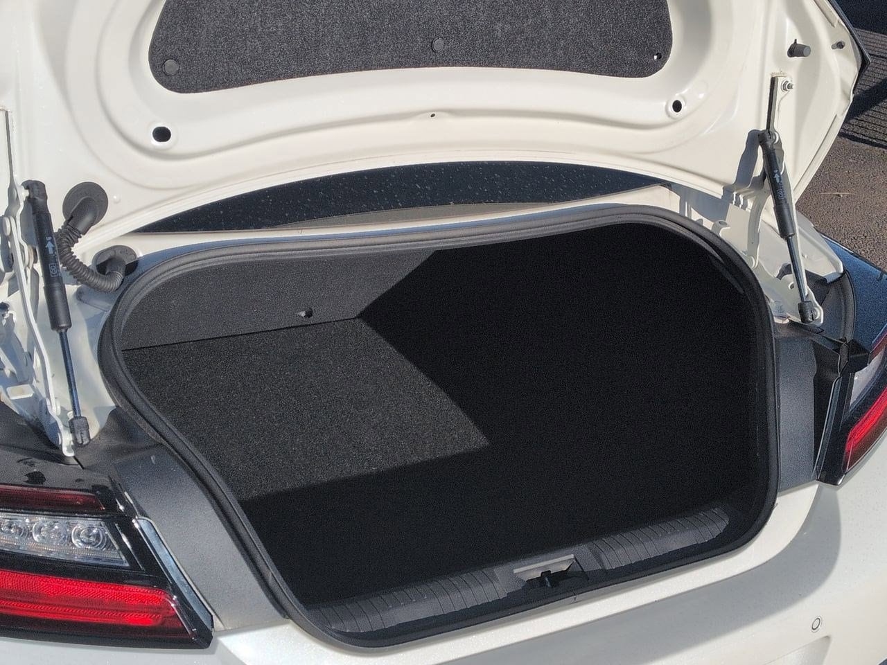 Thumbnail: 2023 Toyota GR86 - 35