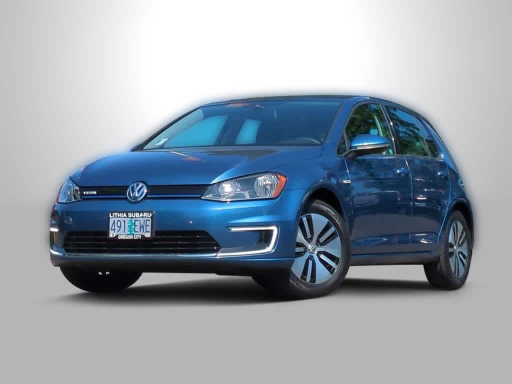 2016 Volkswagen e-Golf SE Hero Image