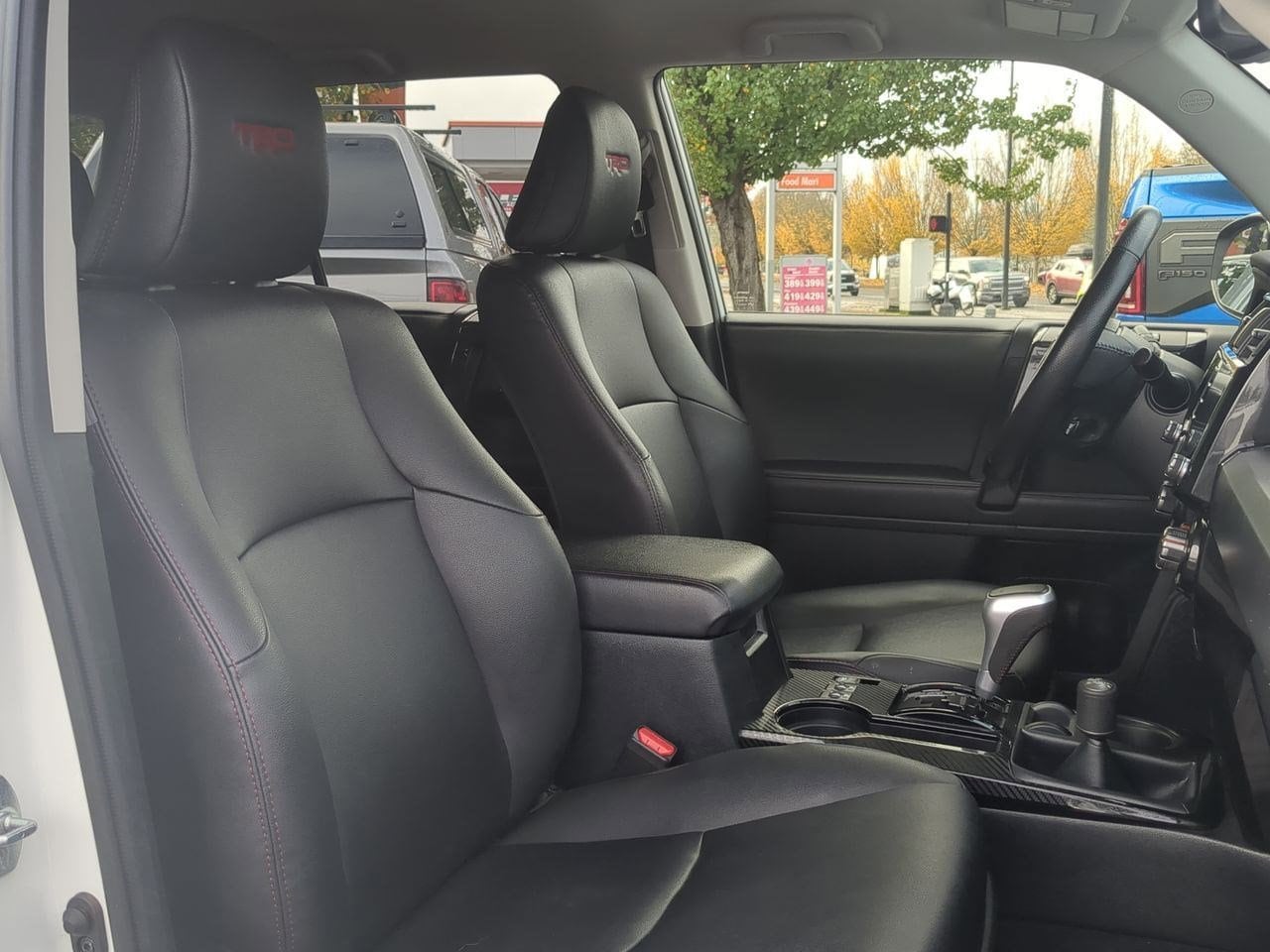 Thumbnail: 2023 Toyota 4Runner - 22