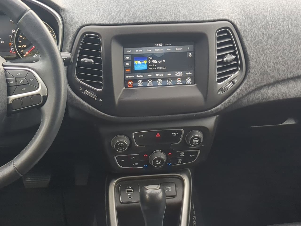 Thumbnail: 2018 Jeep Compass - 28