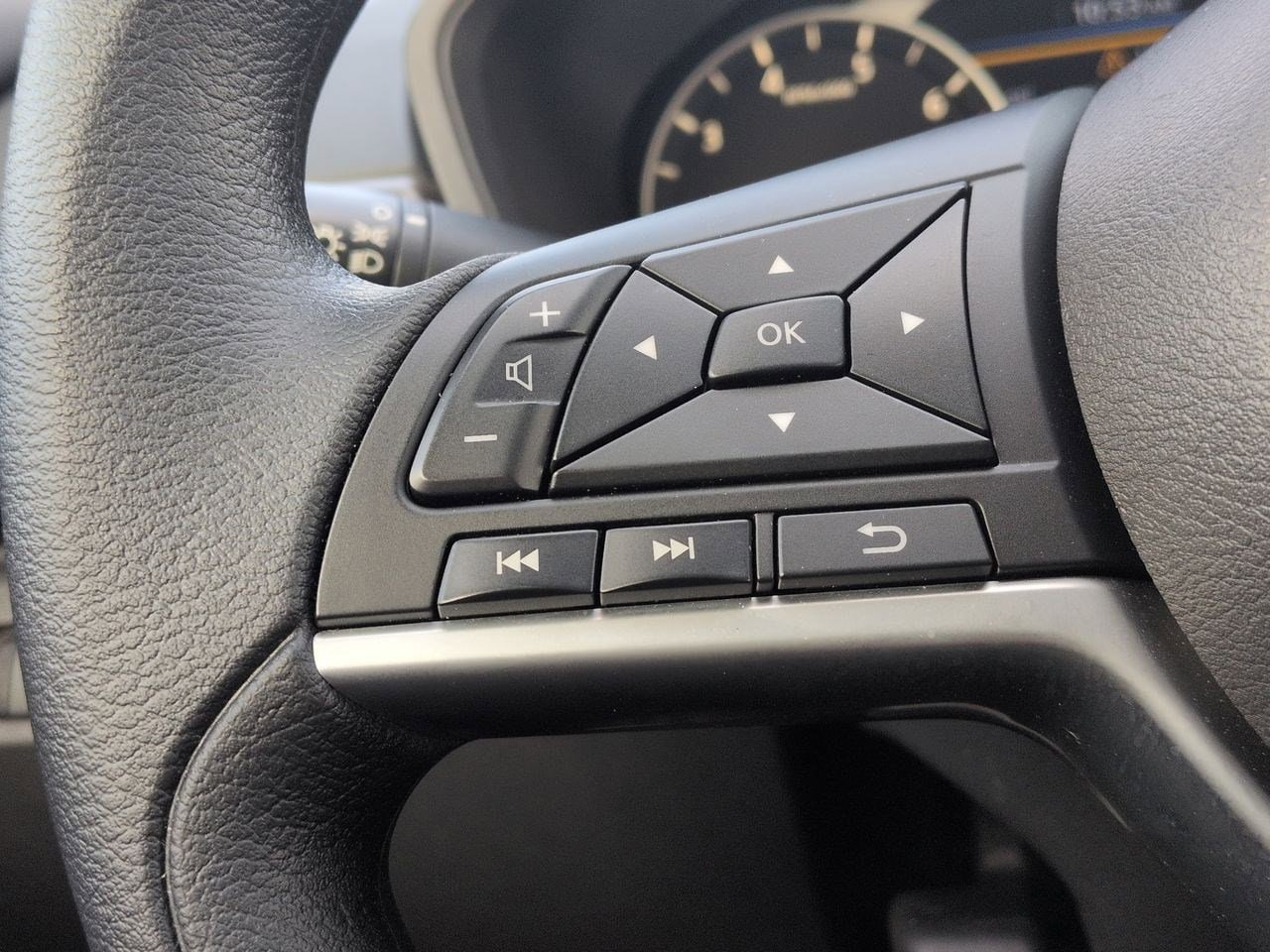 Thumbnail: 2025 Nissan Altima - 23