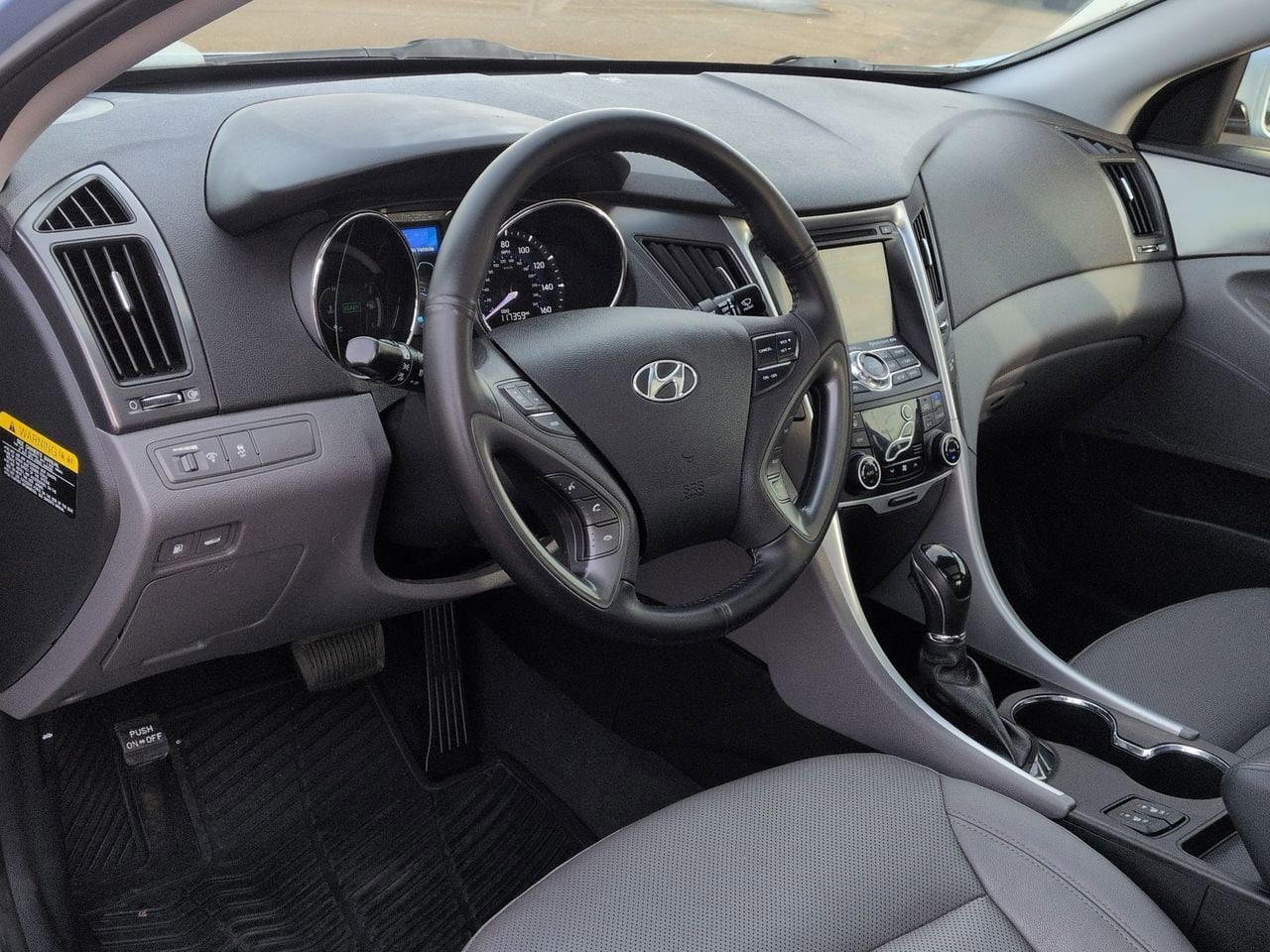 Thumbnail: 2015 Hyundai Sonata - 10