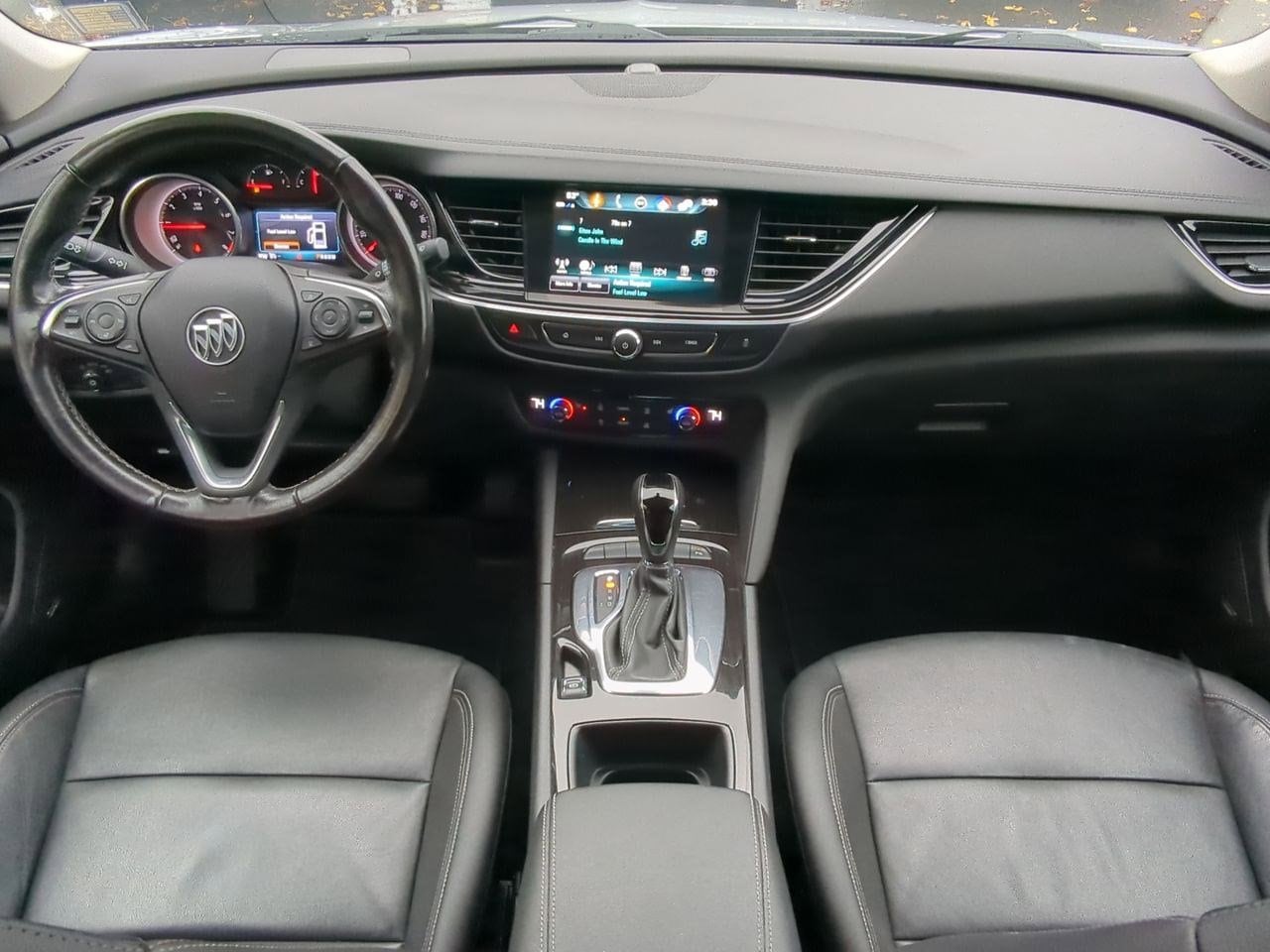 Thumbnail: 2018 Buick Regal - 16