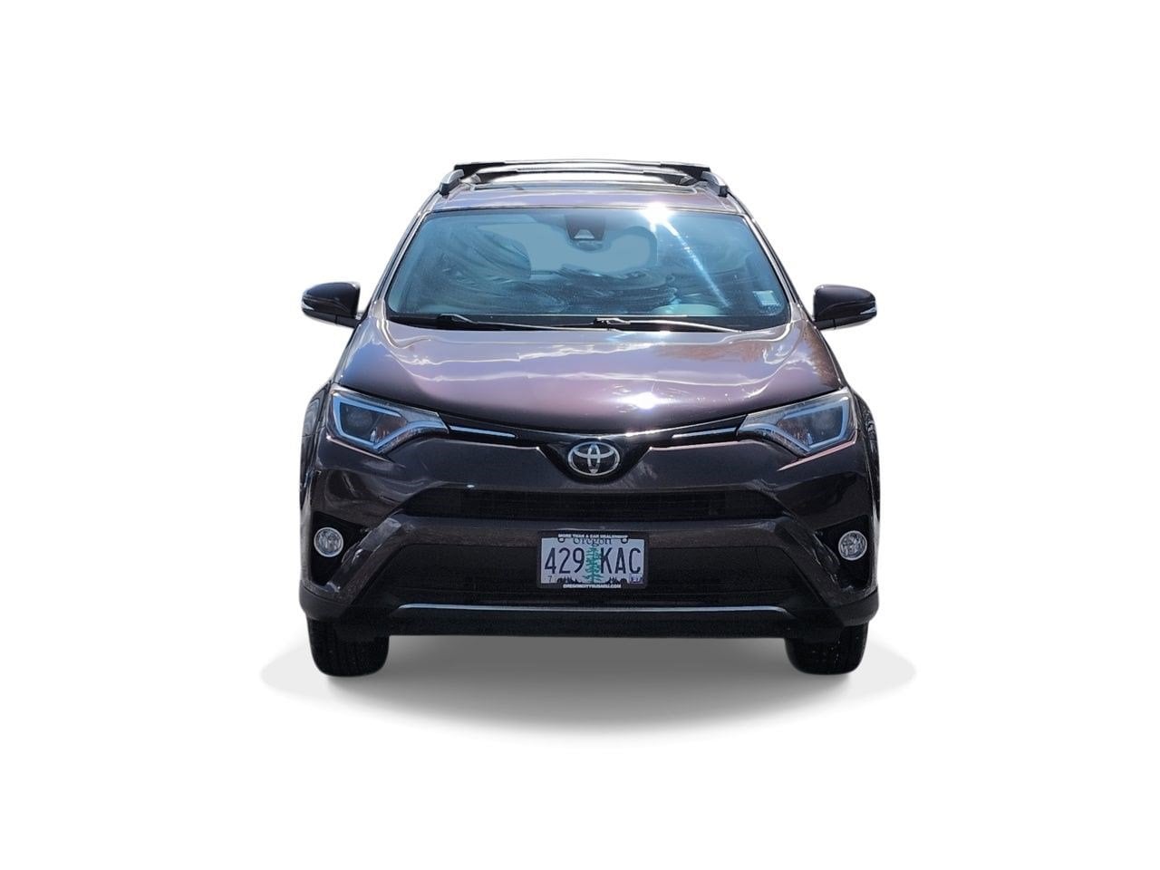 Thumbnail: 2017 Toyota RAV4 - 3
