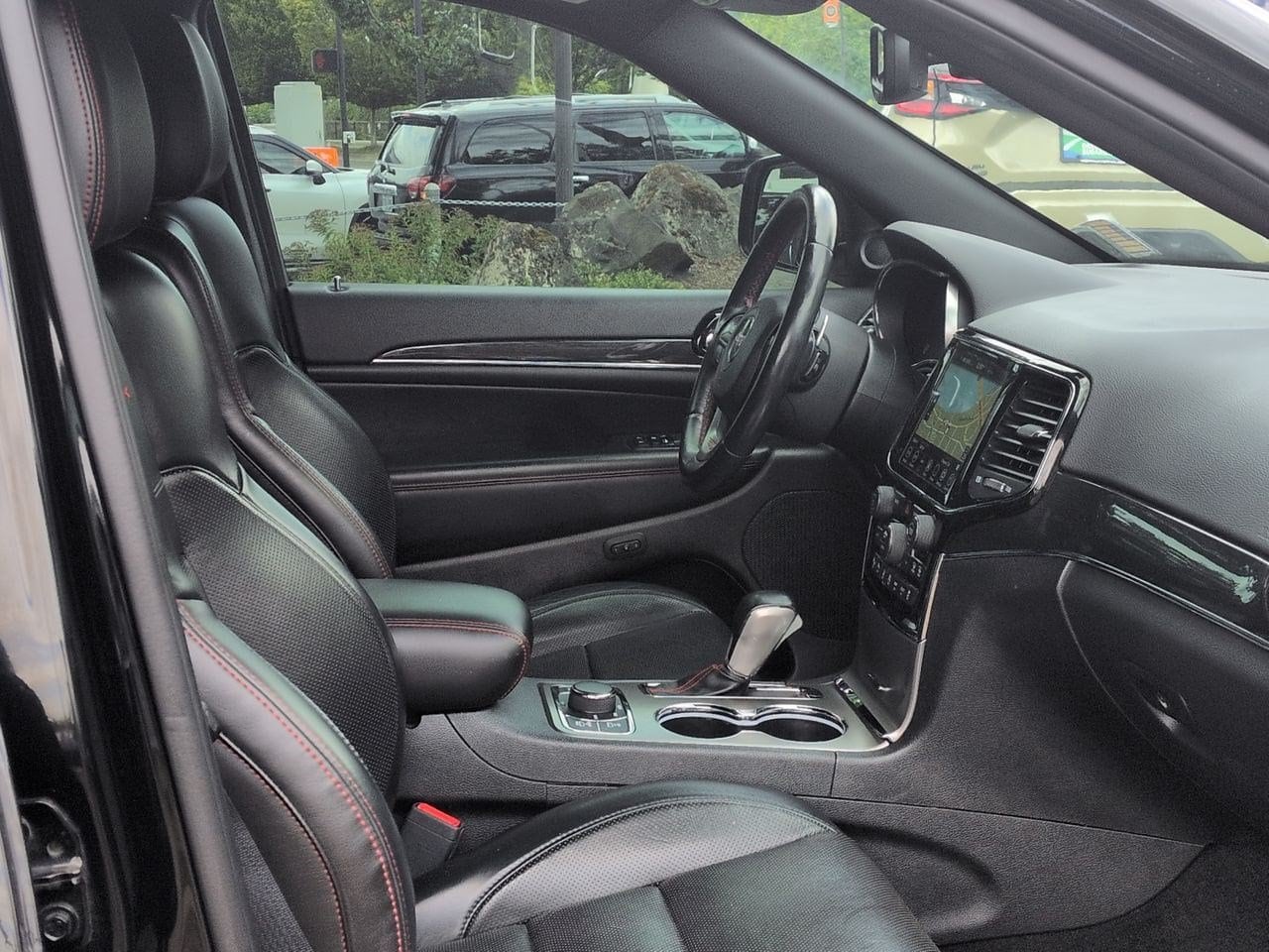 Thumbnail: 2021 Jeep Grand Cherokee - 23