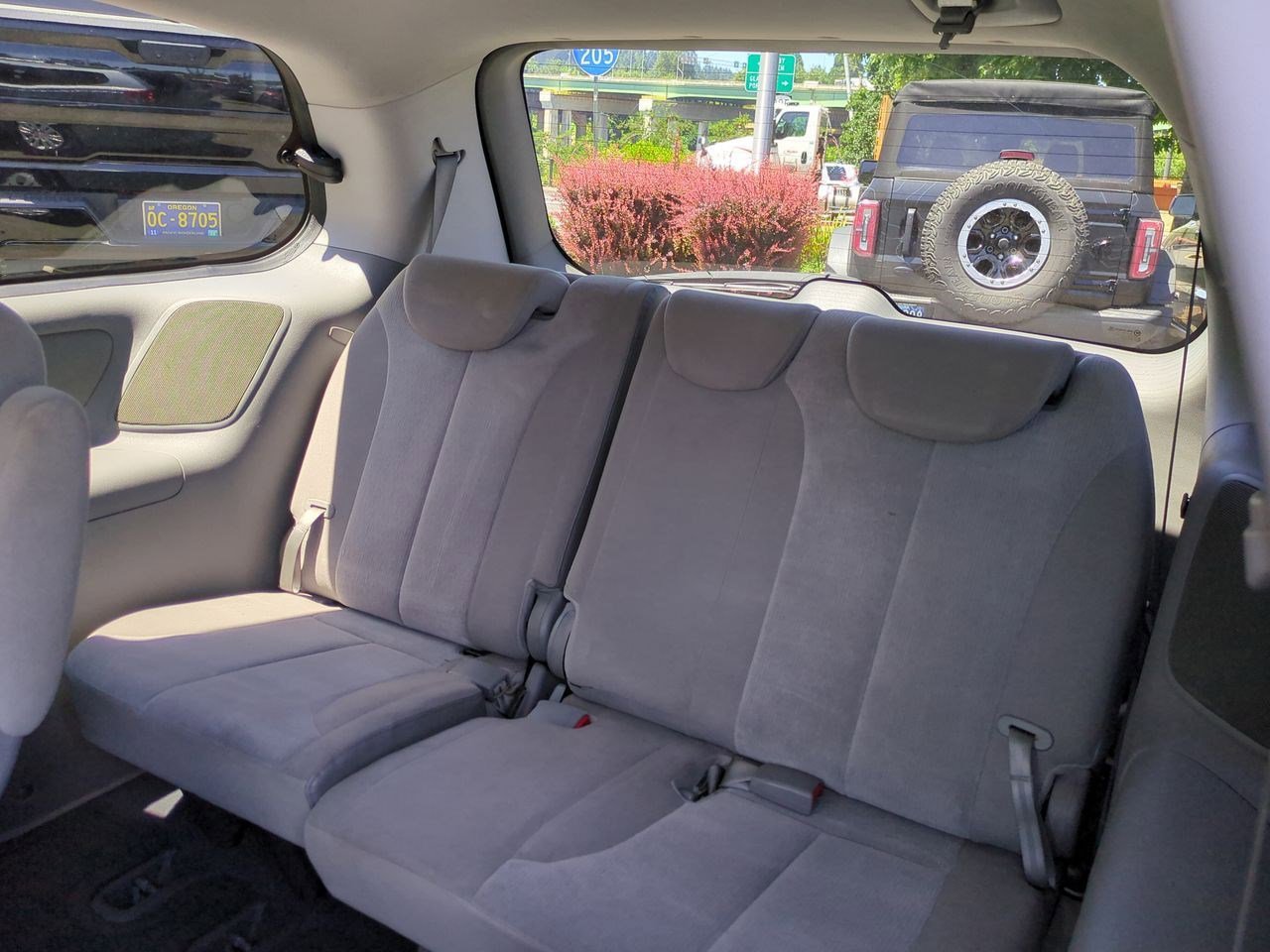 Thumbnail: 2011 Kia Sedona - 37