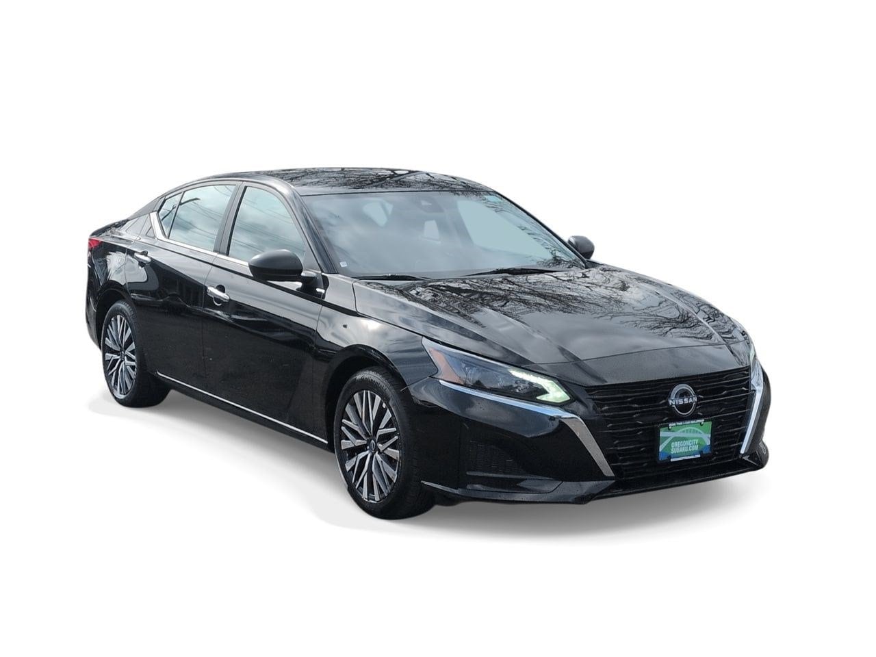 Thumbnail: 2025 Nissan Altima - 2