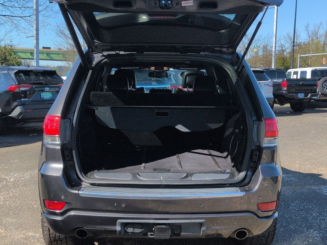 Thumbnail: 2014 Jeep Grand Cherokee - 35