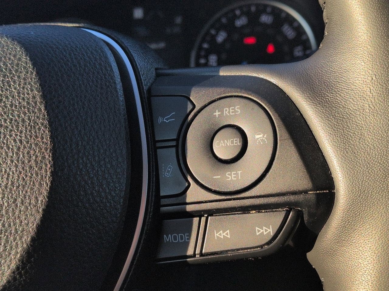 Thumbnail: 2022 Toyota RAV4 - 26