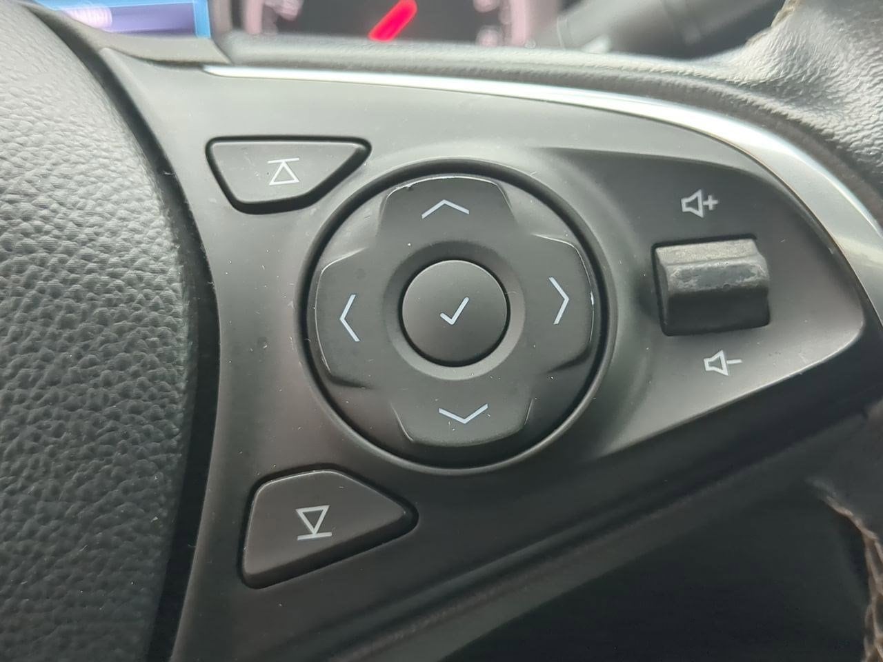 Thumbnail: 2018 Buick Regal - 27