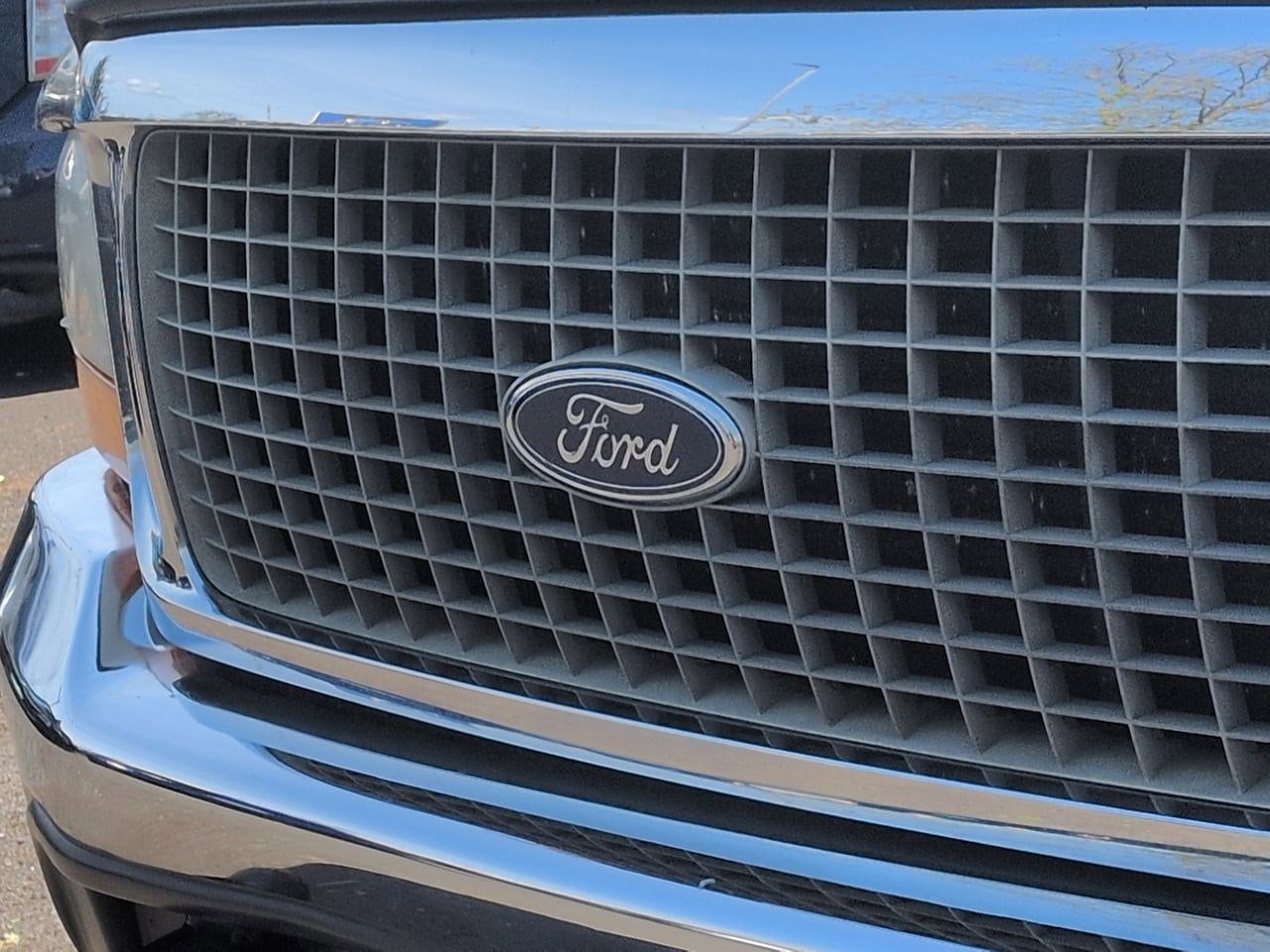 Thumbnail: 2001 Ford Excursion - 11