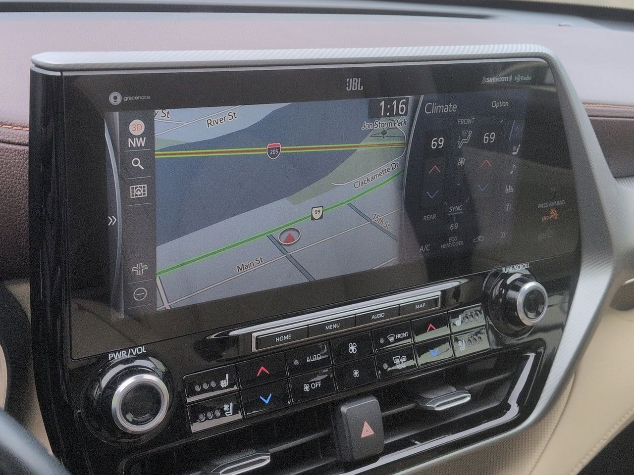 Thumbnail: 2020 Toyota Highlander - 30