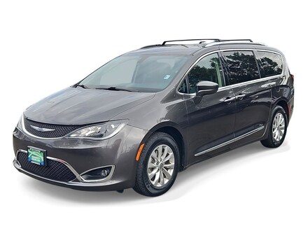 Used 2020 Chrysler Pacifica Touring L Van Passenger Van Oregon City