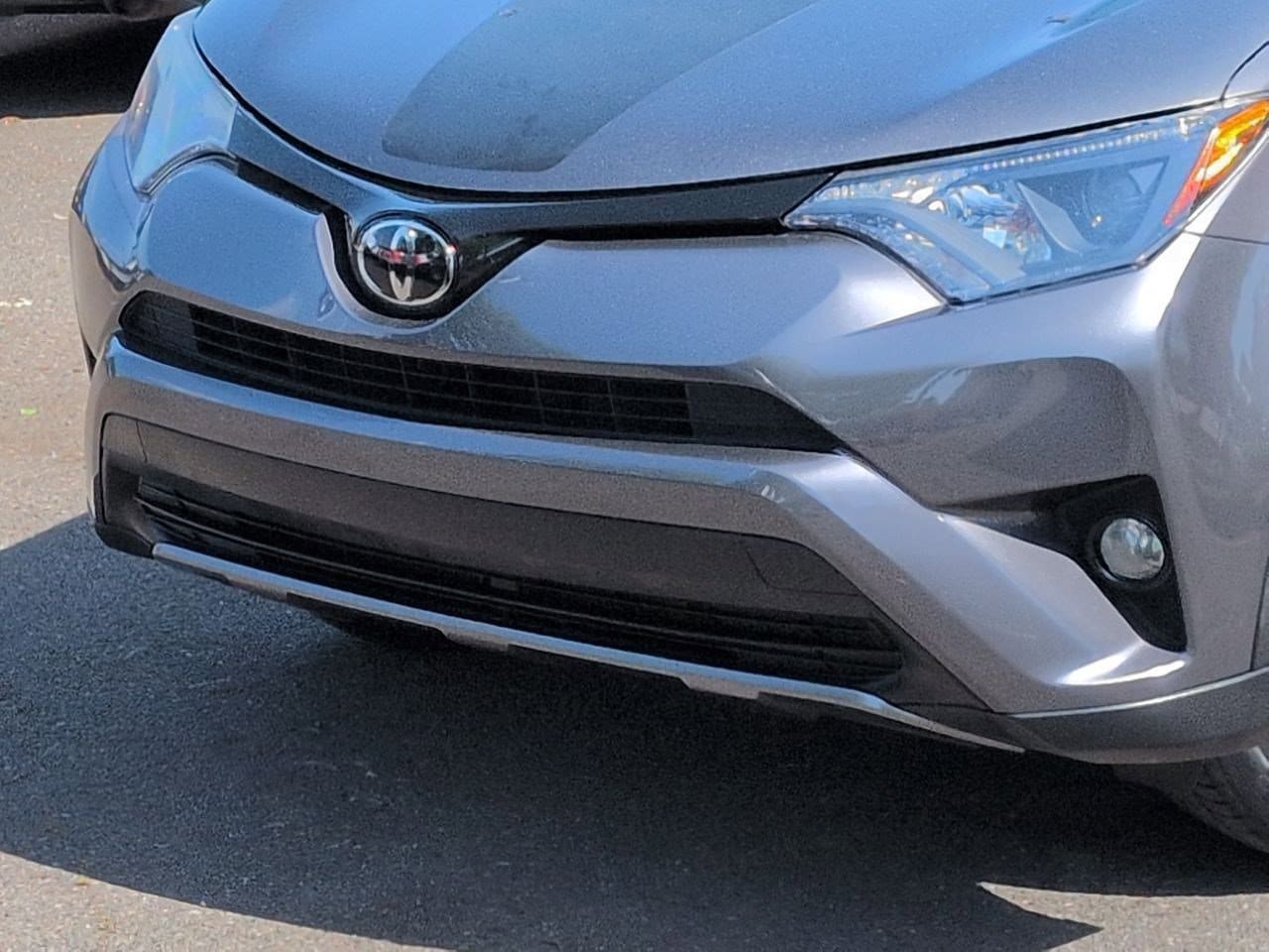 Thumbnail: 2018 Toyota RAV4 - 11