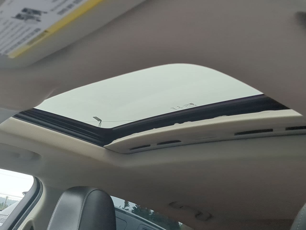 Thumbnail: 2018 Buick Regal - 20