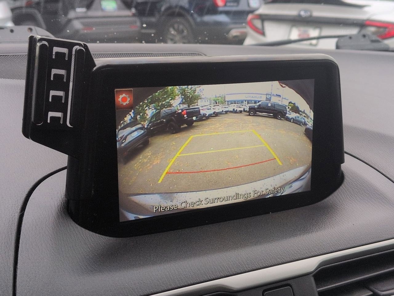 Thumbnail: 2017 Mazda Mazda3 - 29