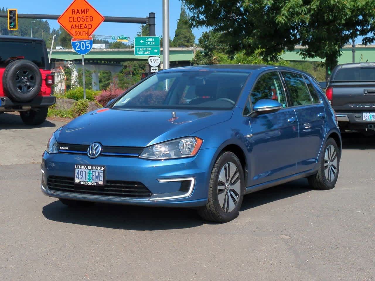 2016 Volkswagen e-Golf SE 4