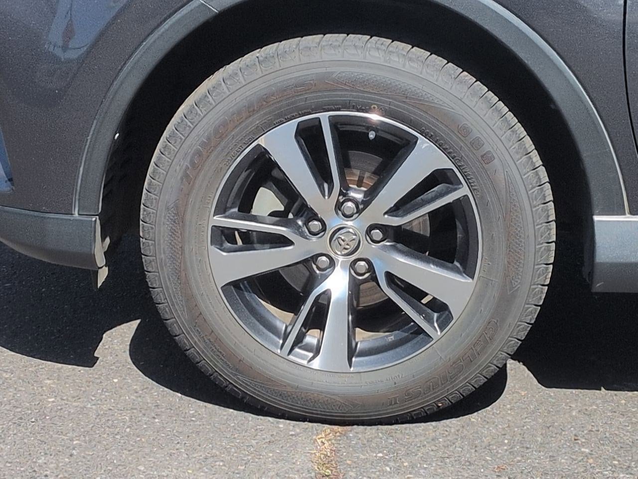 Thumbnail: 2017 Toyota RAV4 - 13