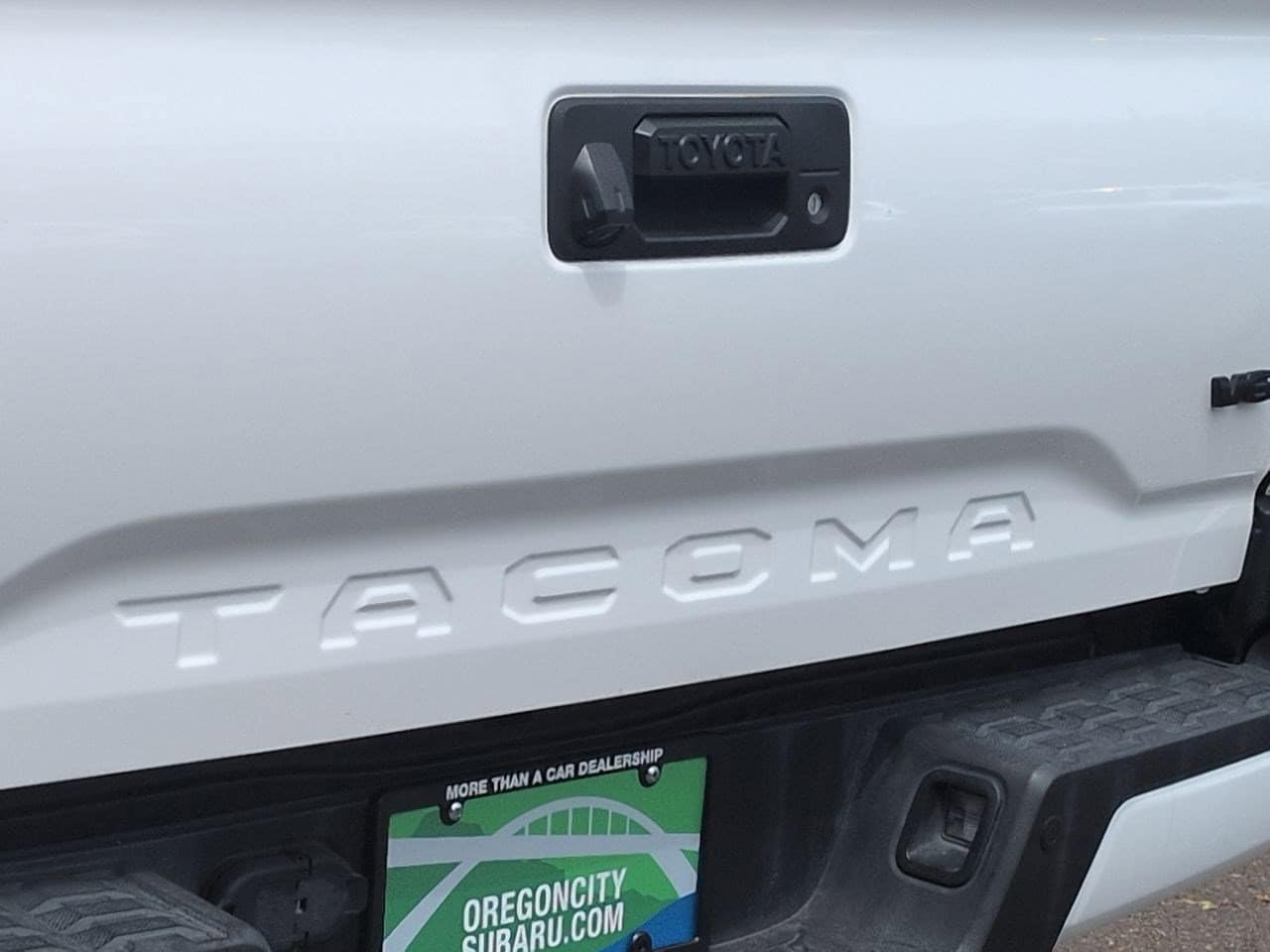 2022 Toyota Tacoma TRD Sport - Photo 12