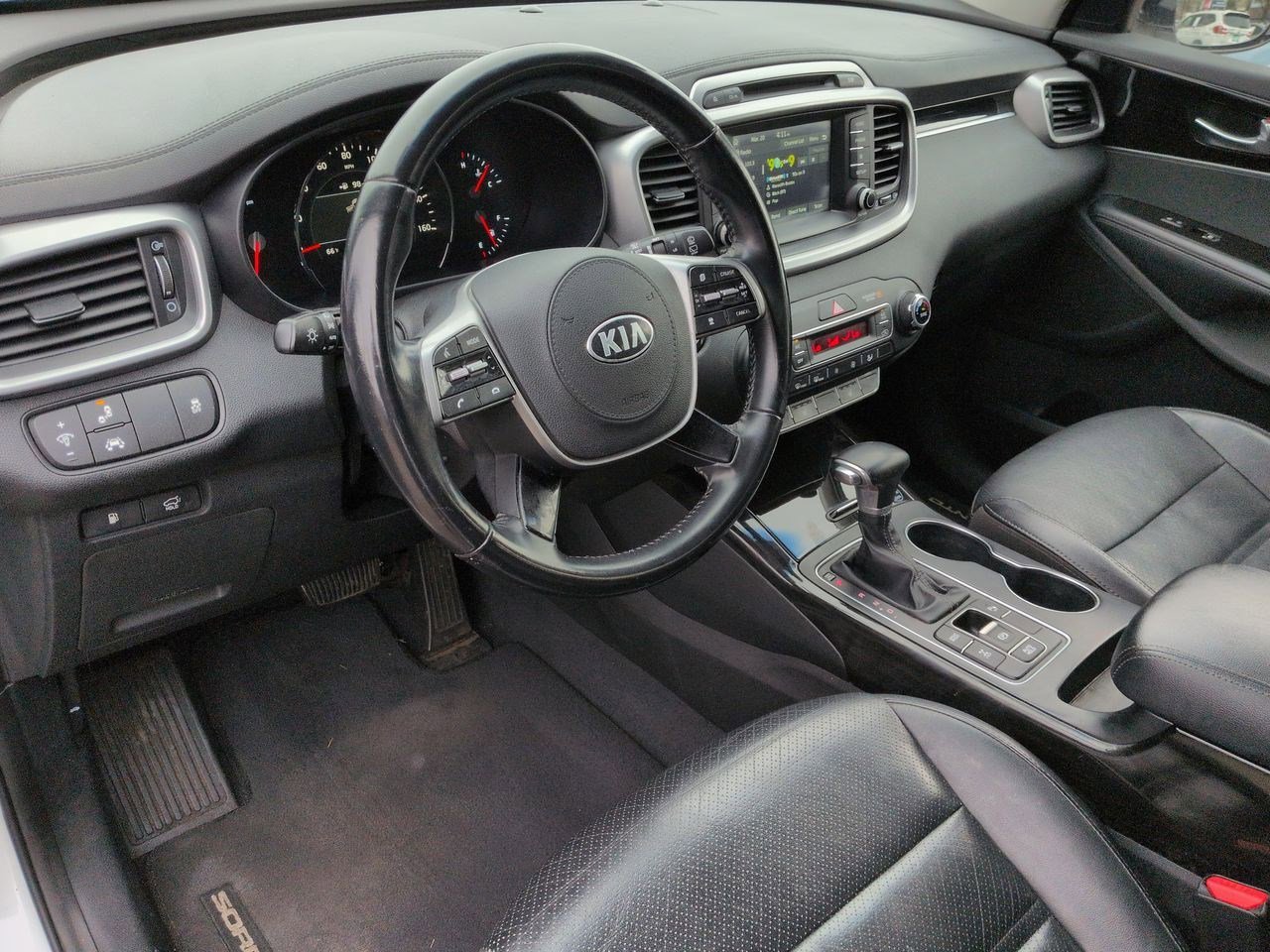 Thumbnail: 2019 Kia Sorento - 10