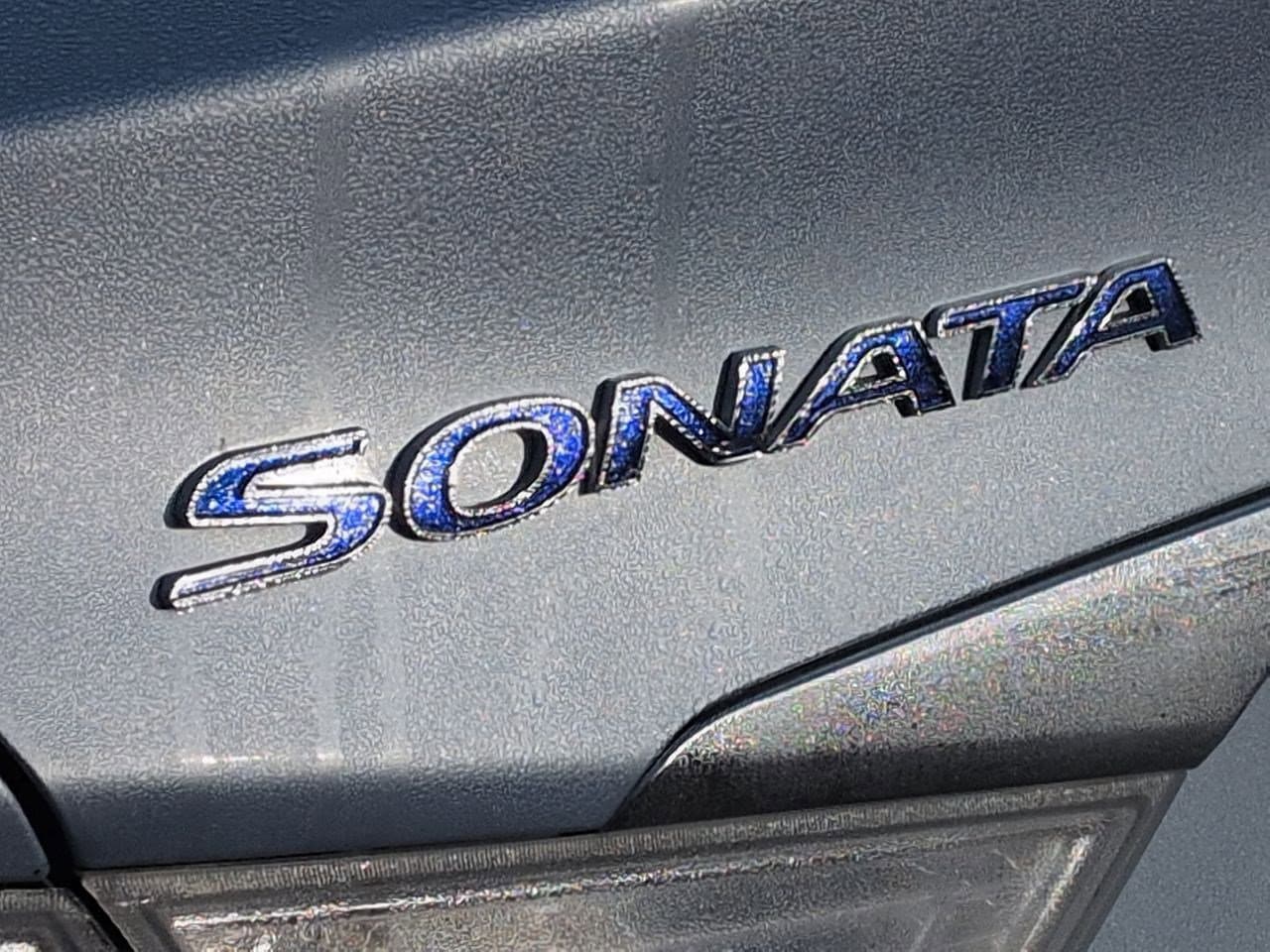 Thumbnail: 2015 Hyundai Sonata - 13