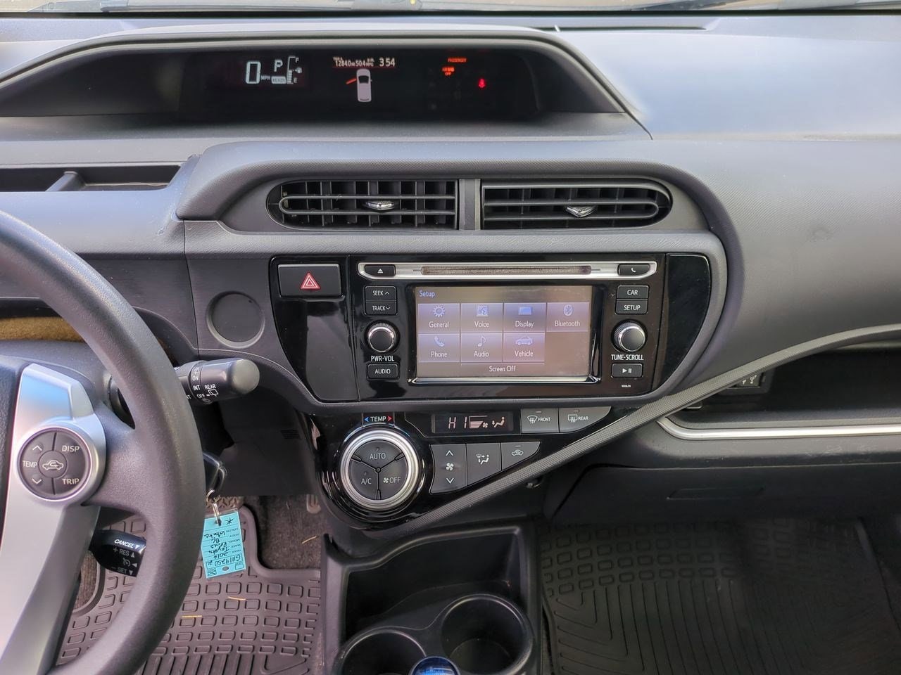 Thumbnail: 2016 Toyota Prius c - 27