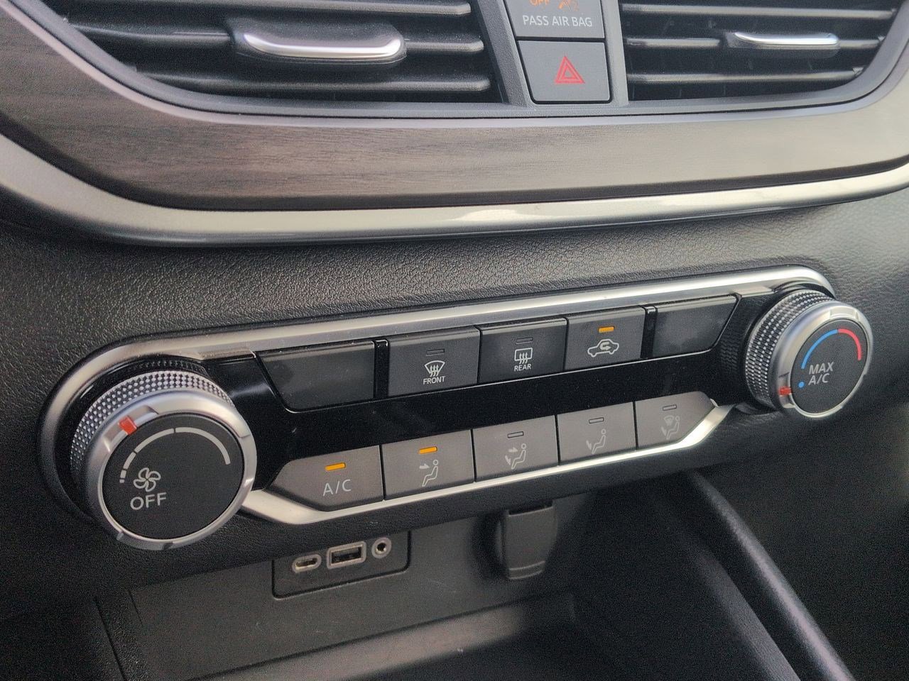 Thumbnail: 2025 Nissan Altima - 28