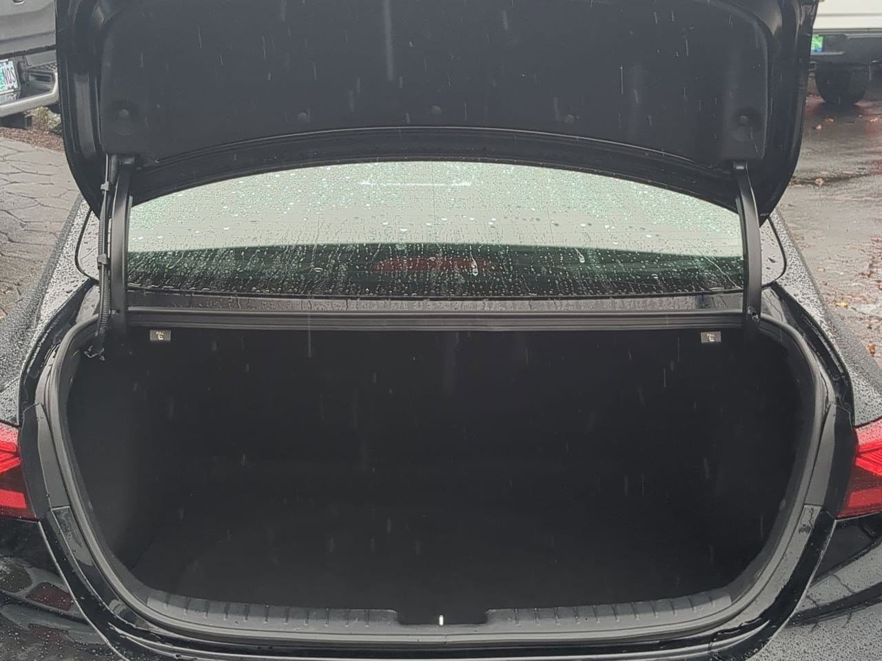 Thumbnail: 2024 Kia Forte - 32