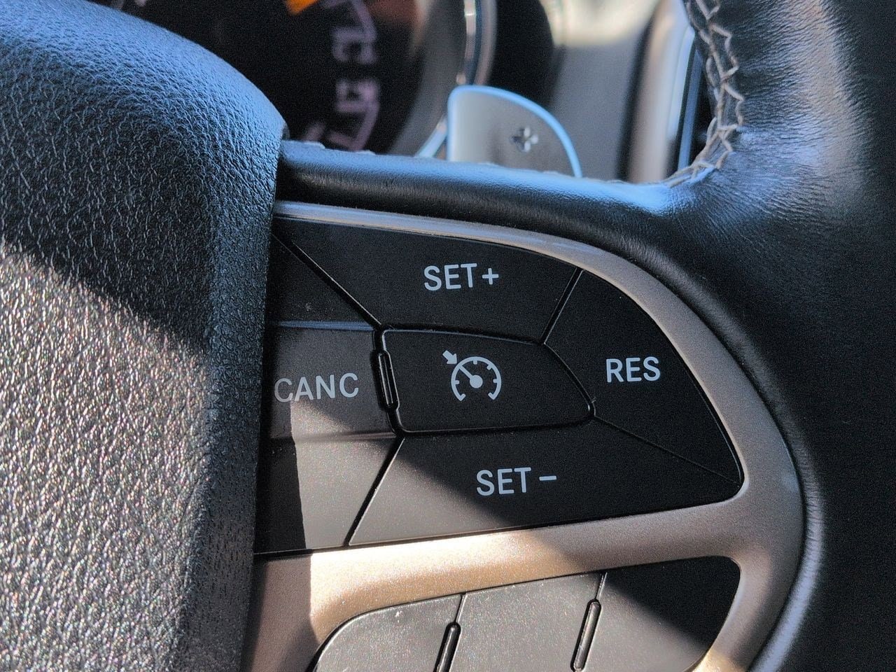 Thumbnail: 2014 Jeep Grand Cherokee - 26