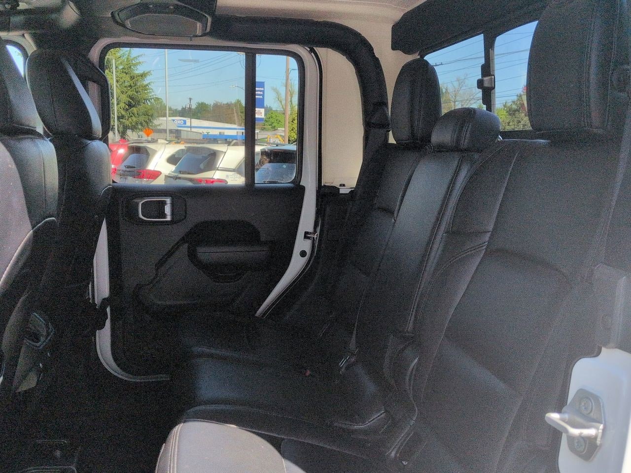 Thumbnail: 2022 Jeep Gladiator - 18