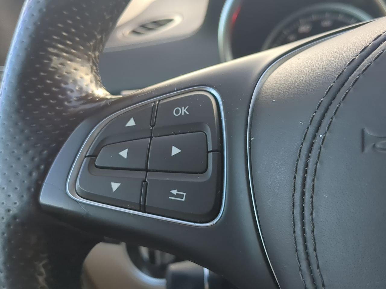 Thumbnail: 2019 Mercedes-Benz GLS - 25