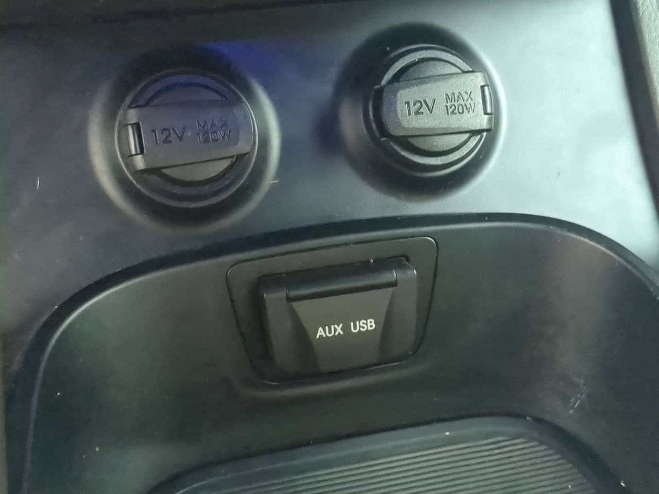 Thumbnail: 2014 Hyundai Santa Fe - 31