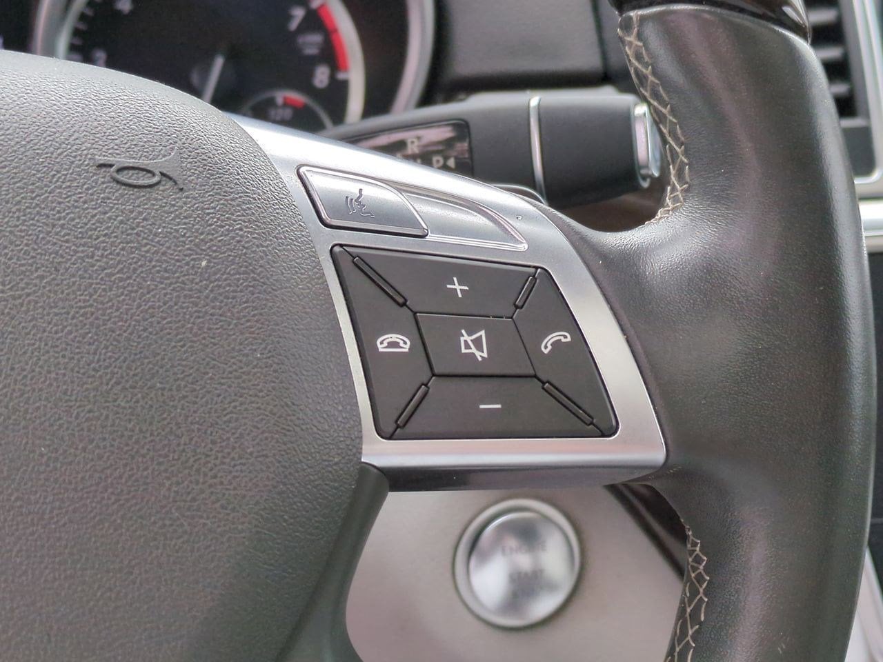 Thumbnail: 2012 Mercedes-Benz M-Class - 27