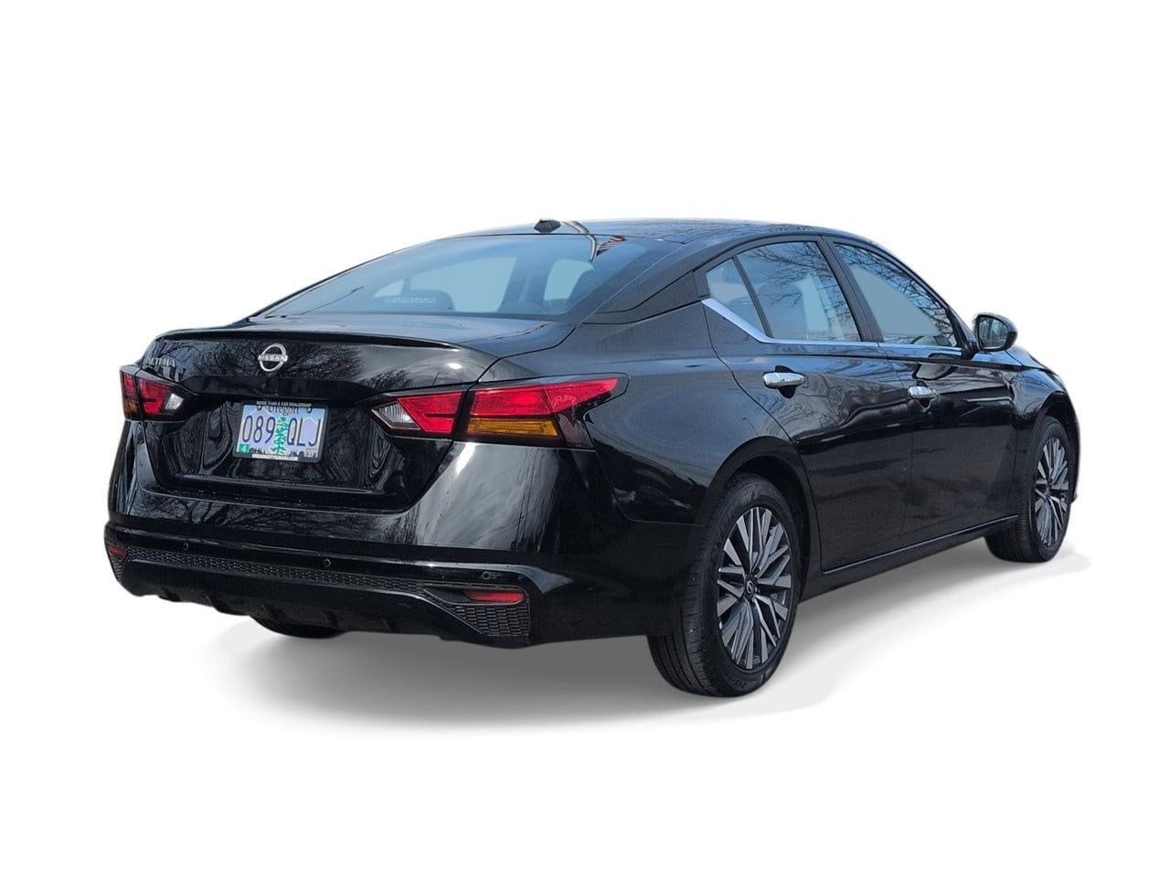 Thumbnail: 2025 Nissan Altima - 8