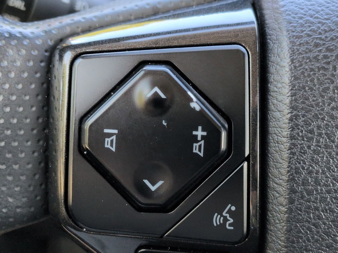 Thumbnail: 2024 Toyota 4Runner - 31