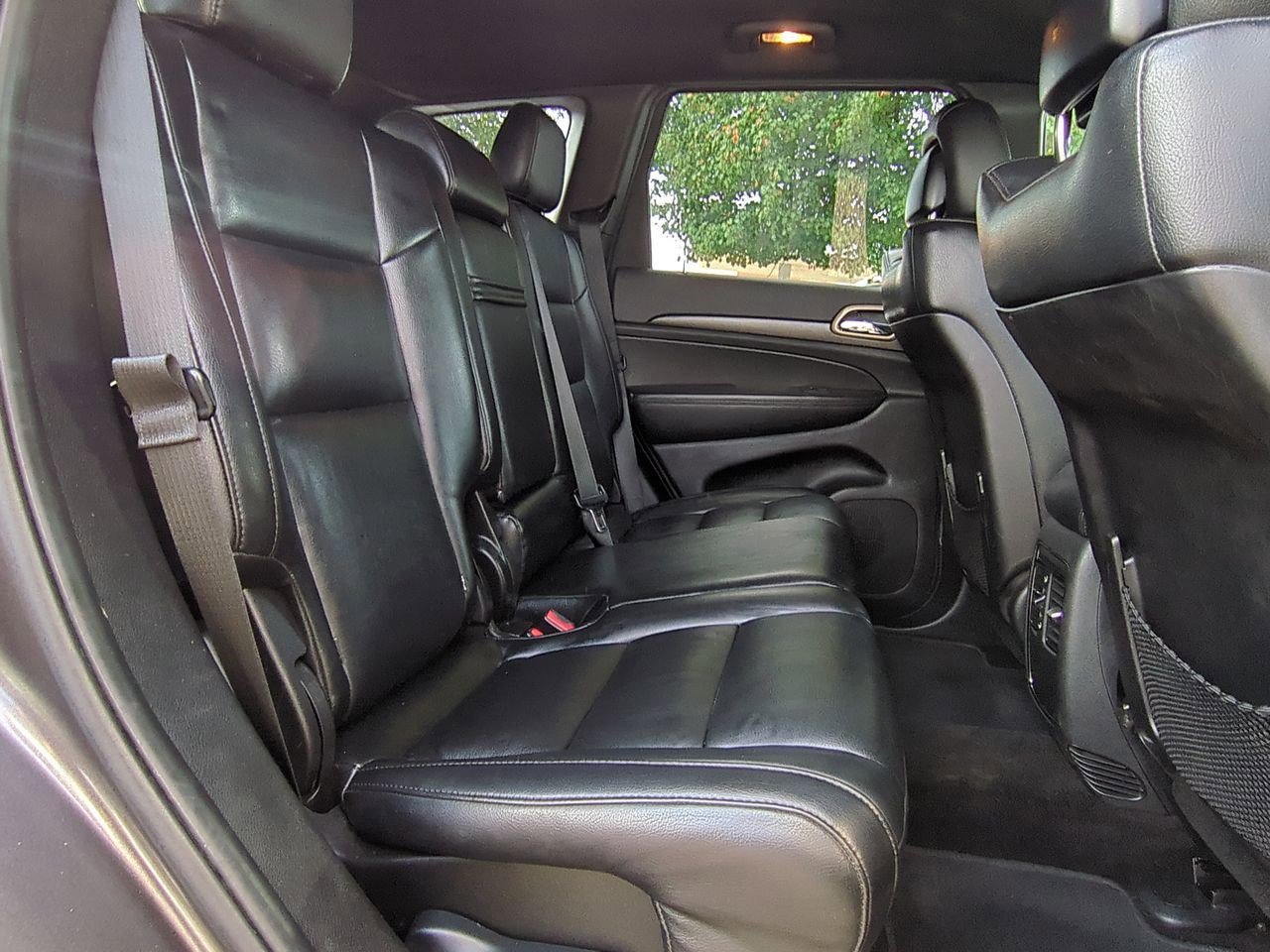 Thumbnail: 2015 Jeep Grand Cherokee - 21