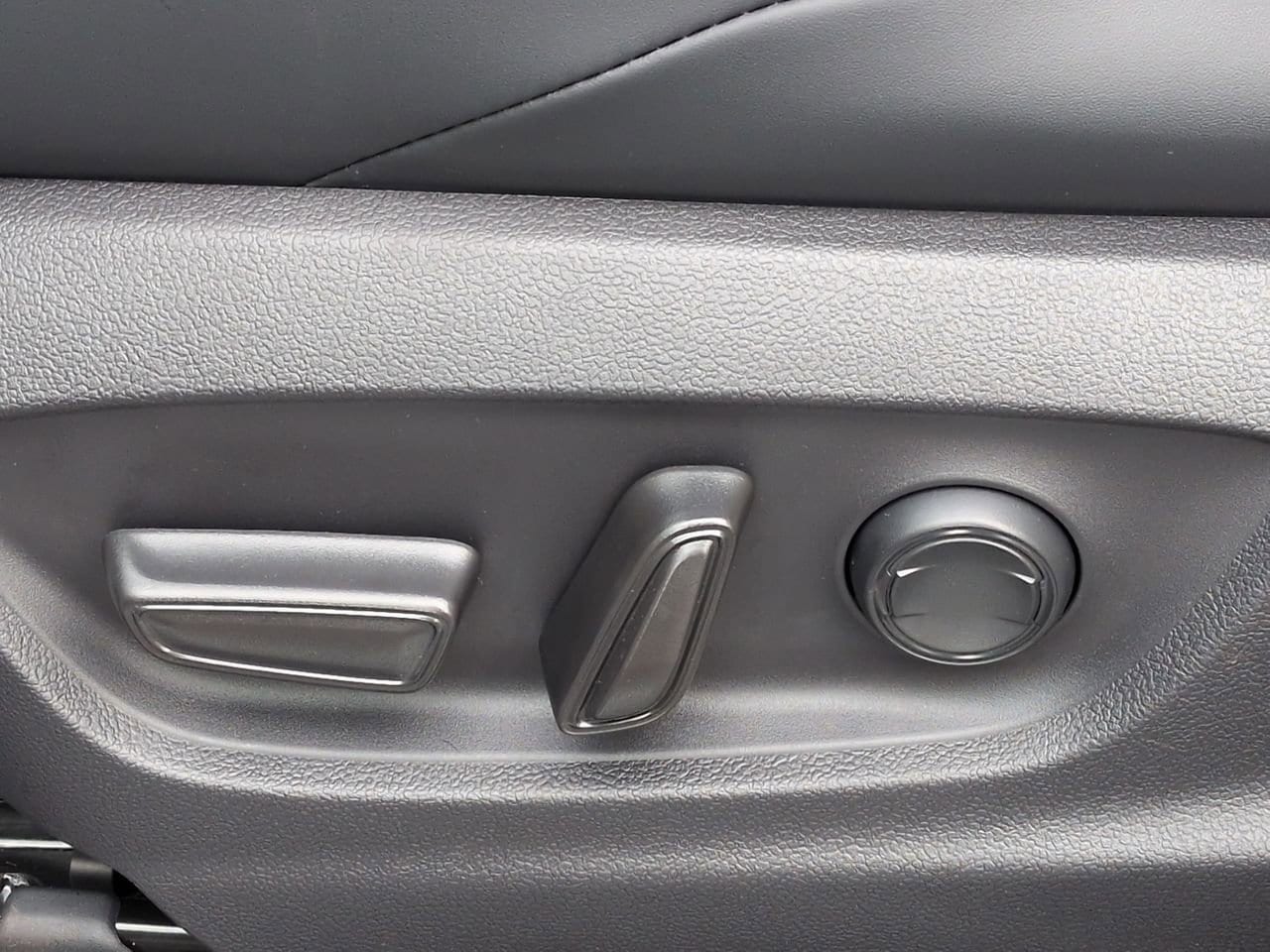 Thumbnail: 2026 Subaru Solterra - 18