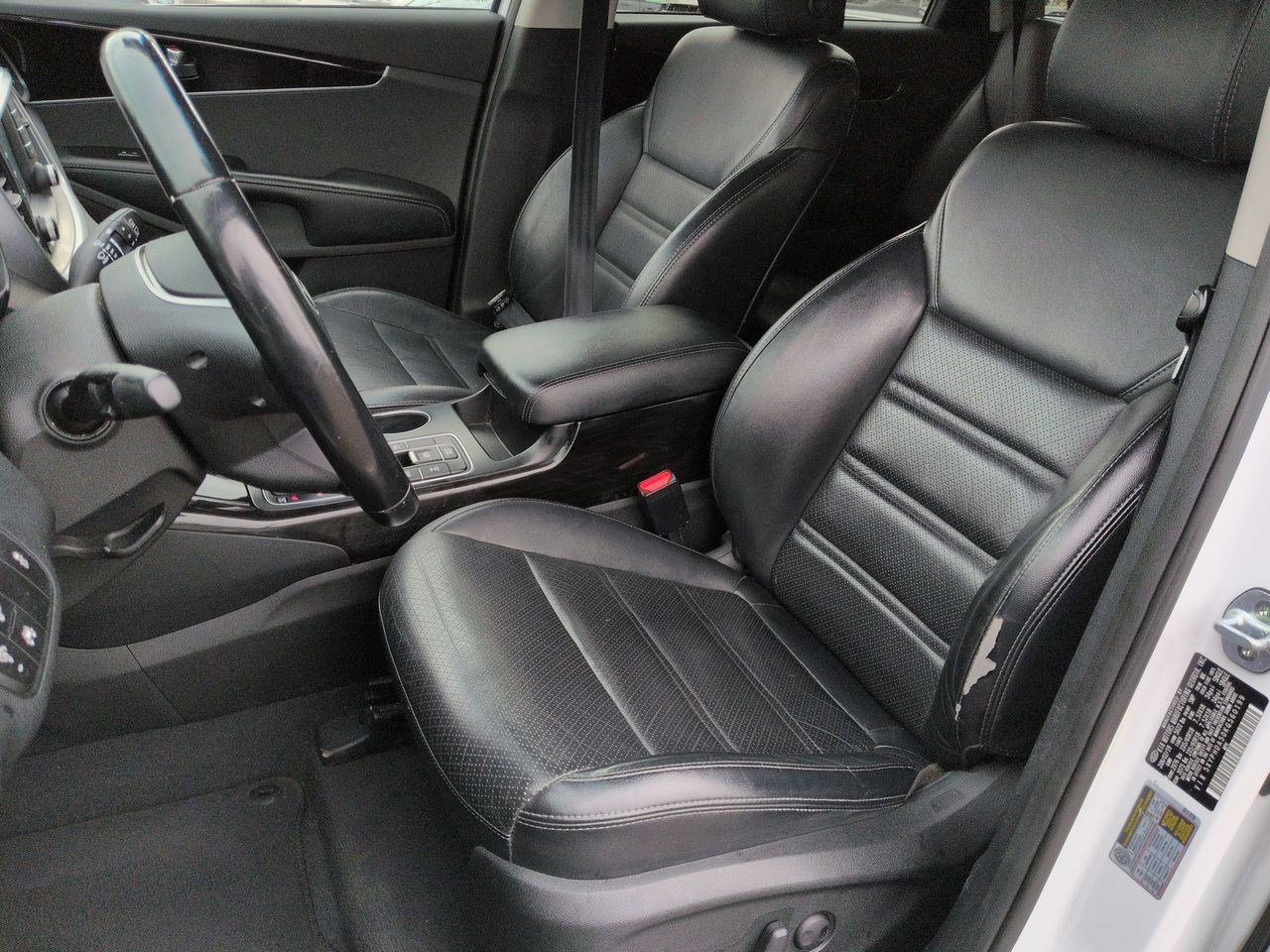 Thumbnail: 2019 Kia Sorento - 17