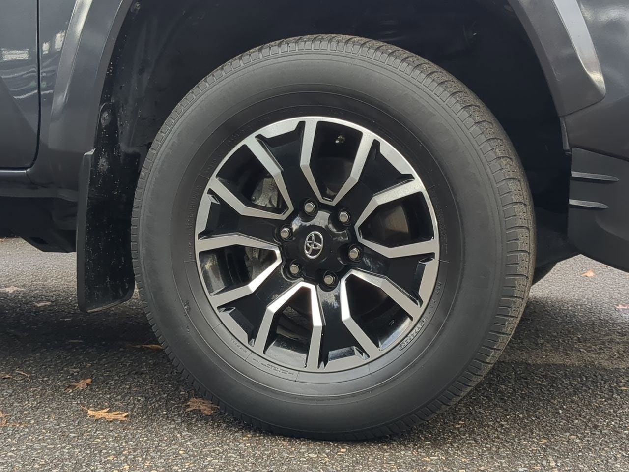 Thumbnail: 2021 Toyota Tacoma - 14