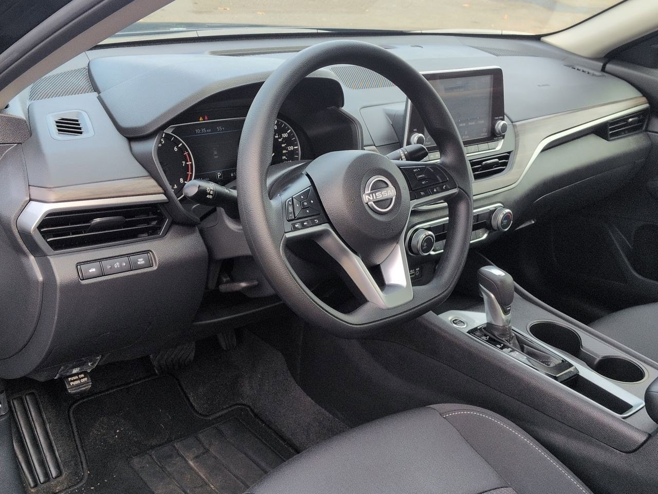 Thumbnail: 2025 Nissan Altima - 10