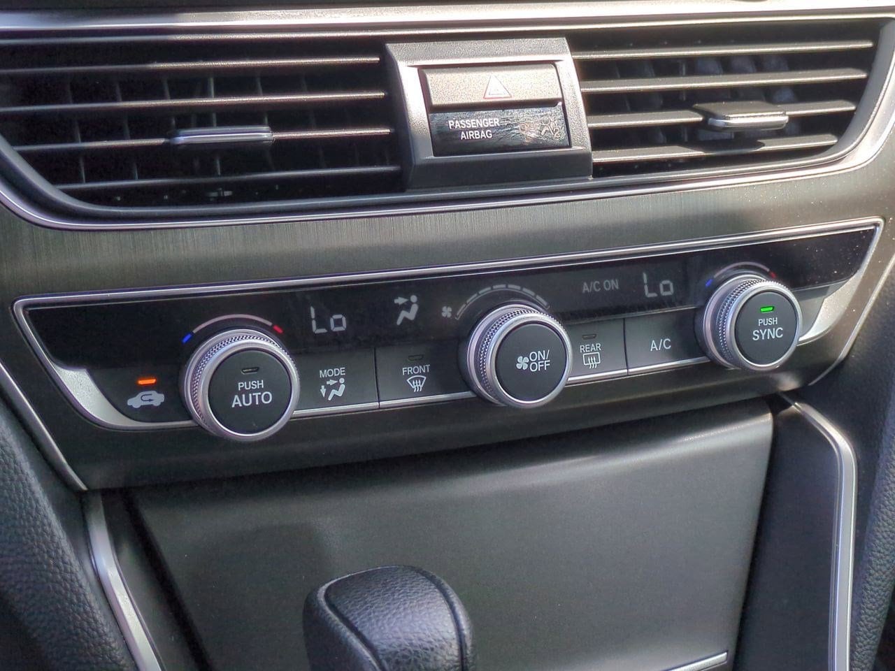 2020 Honda Accord LX 28