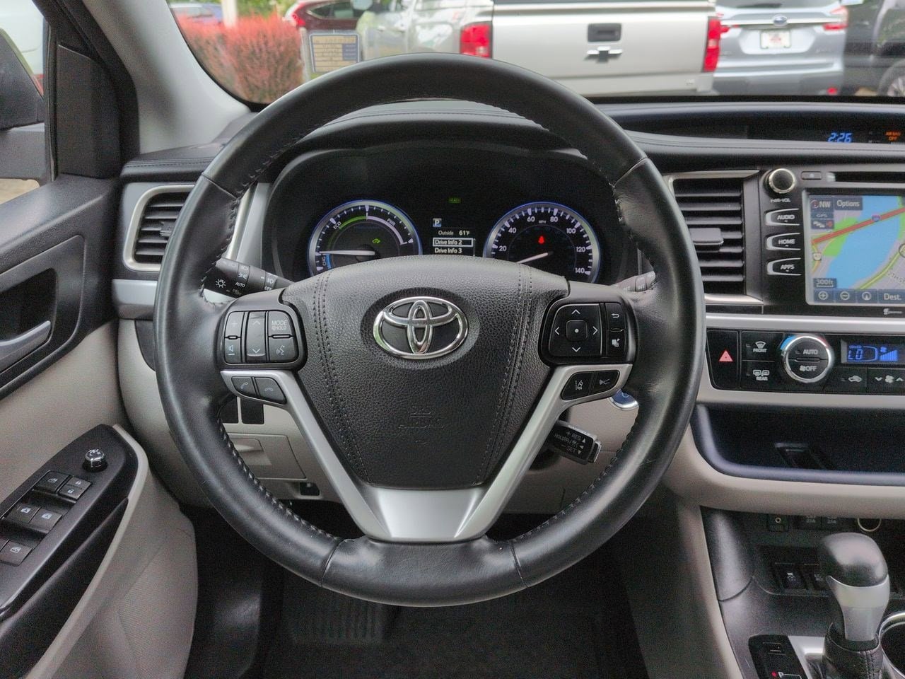 Thumbnail: 2017 Toyota Highlander - 25