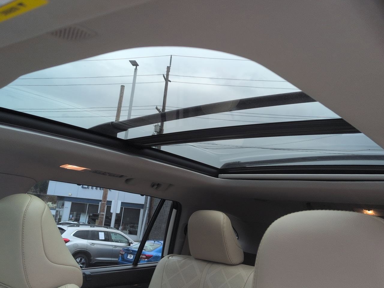 Thumbnail: 2020 Toyota Highlander - 20