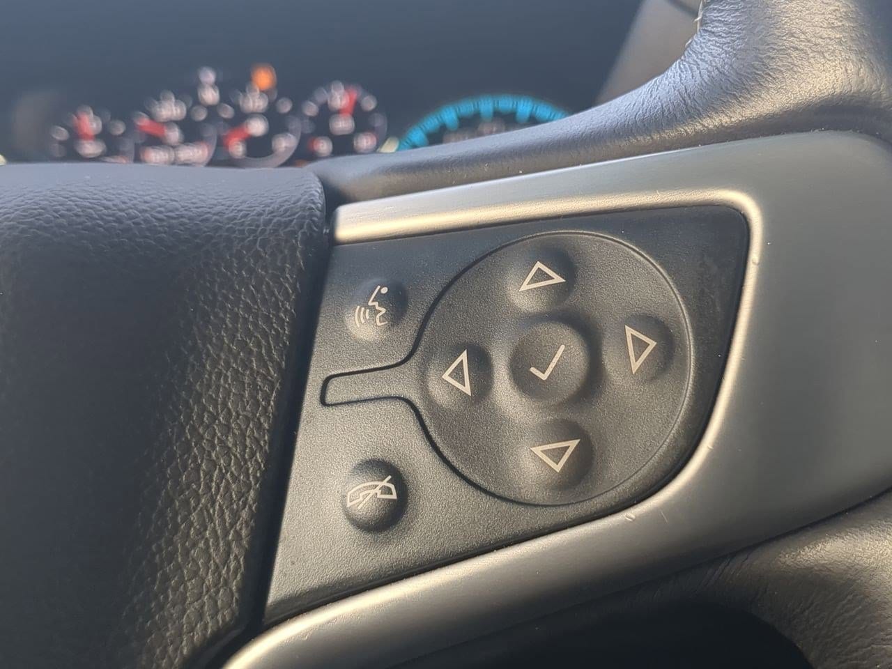 Thumbnail: 2017 GMC Yukon XL - 25