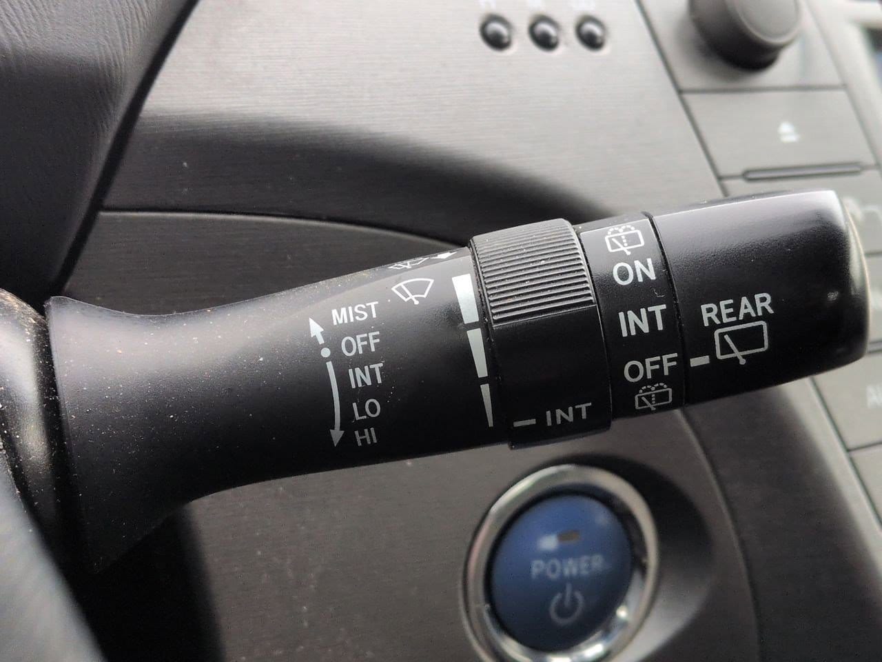 Thumbnail: 2015 Toyota Prius - 25