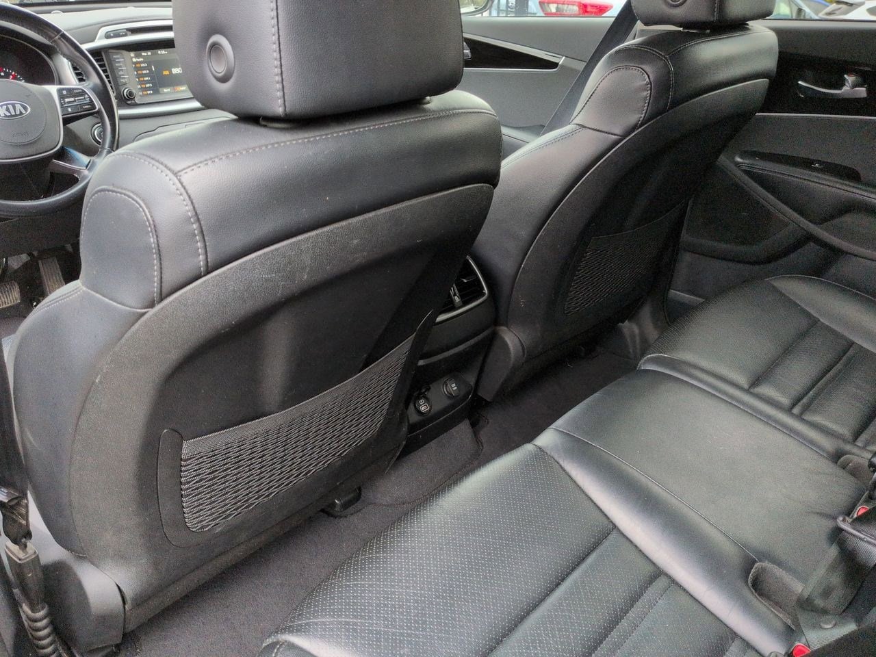 Thumbnail: 2019 Kia Sorento - 19