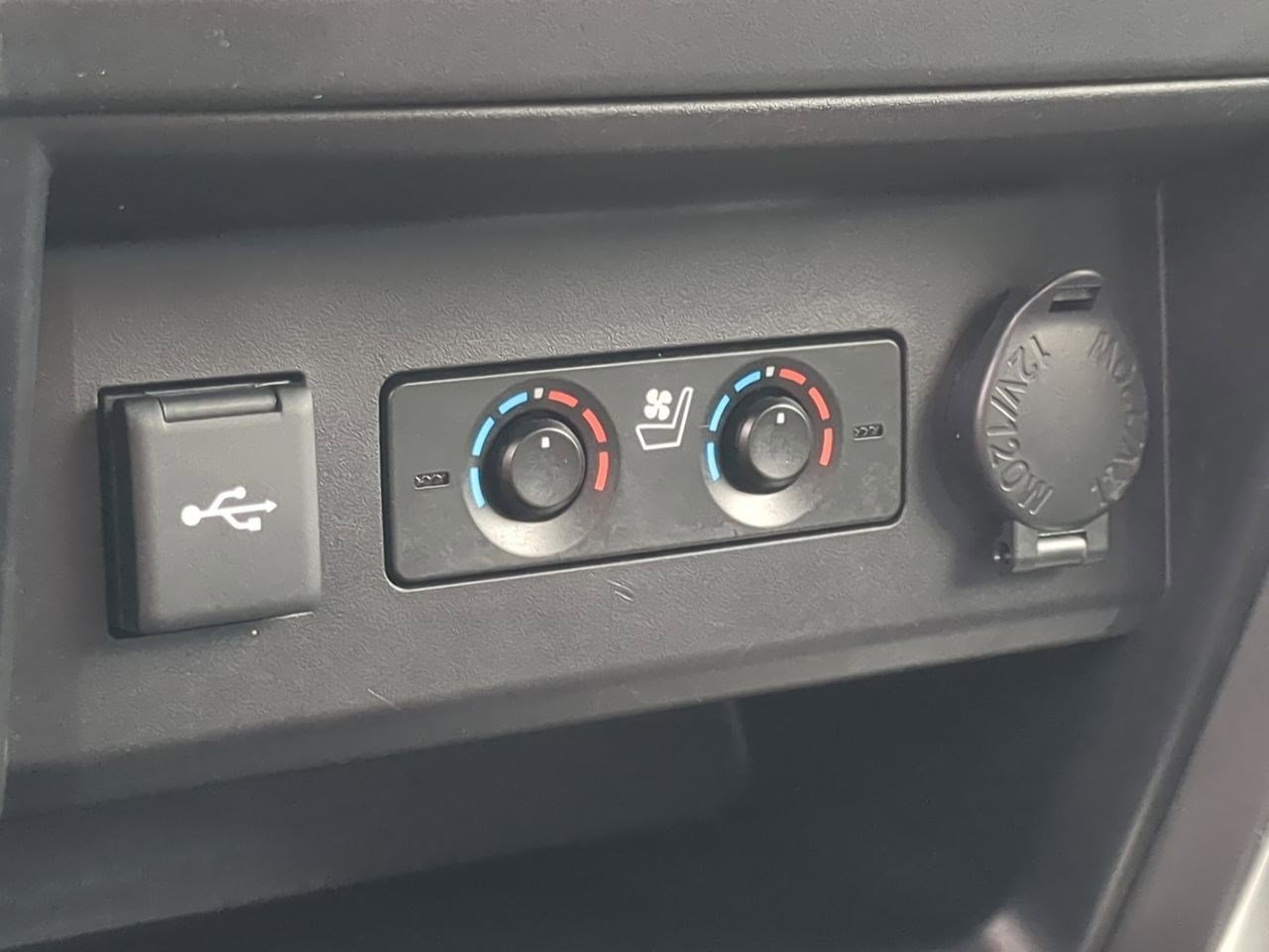 Thumbnail: 2023 Toyota 4Runner - 40