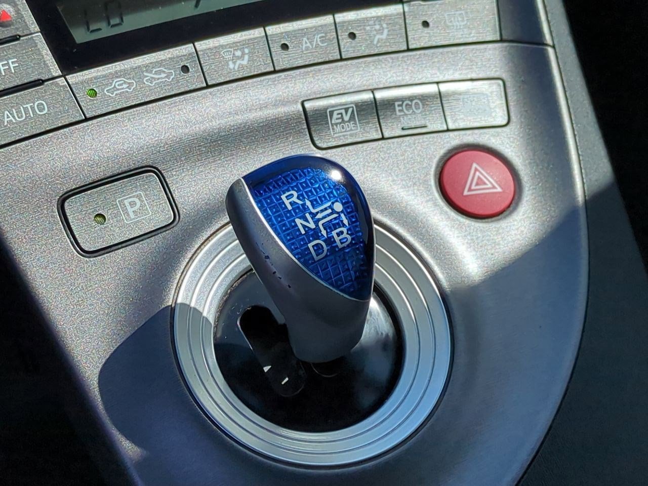 Thumbnail: 2012 Toyota Prius - 33